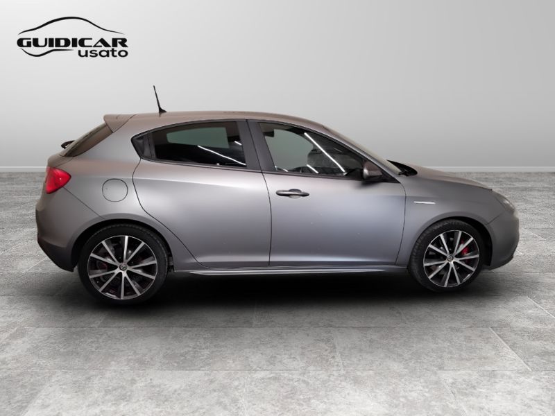 GuidiCar - ALFA ROMEO Giulietta 2016 Giulietta 1.6 jtdm Super 120cv tct Usato
